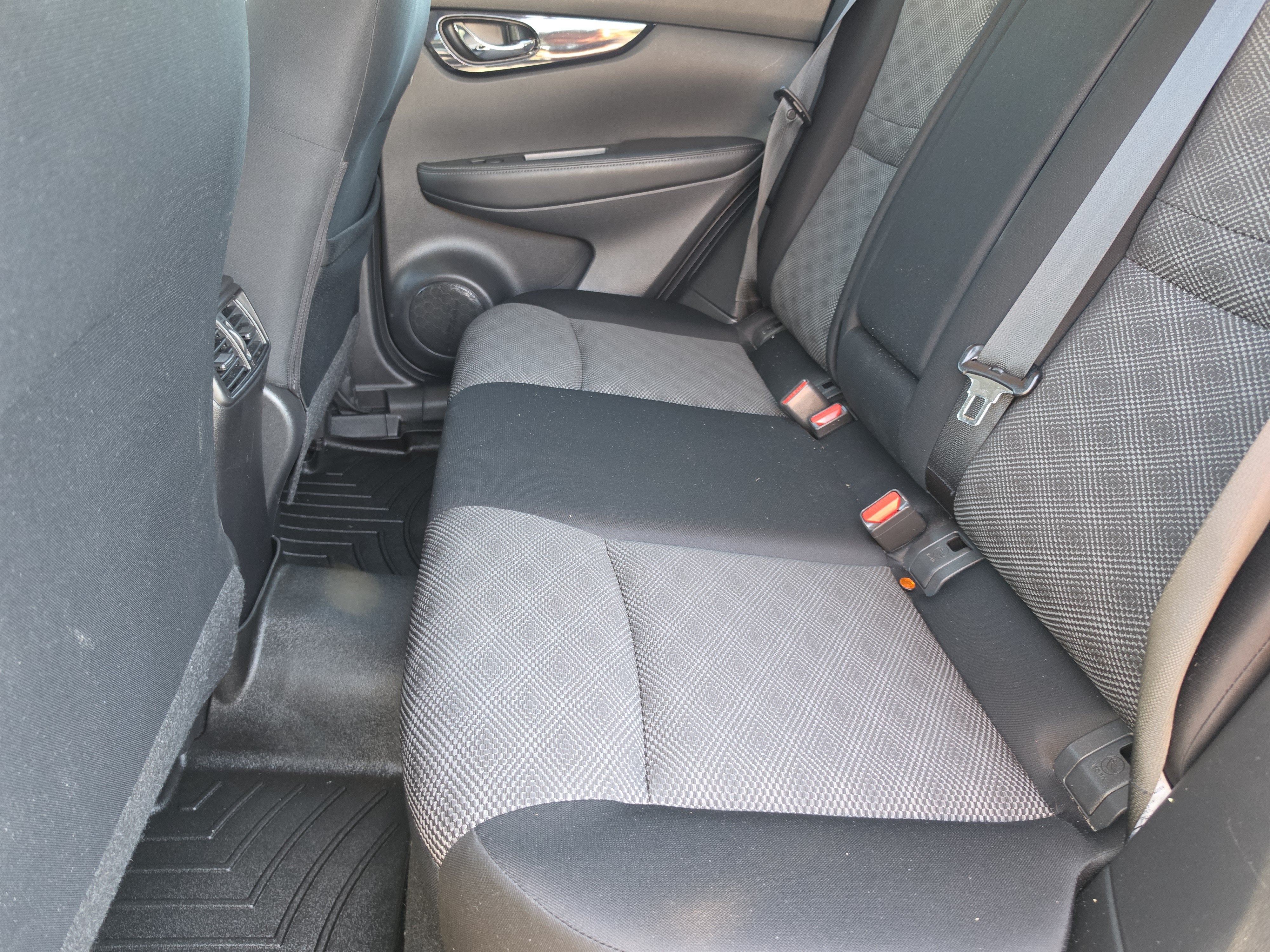2021 Nissan Rogue Sport SV