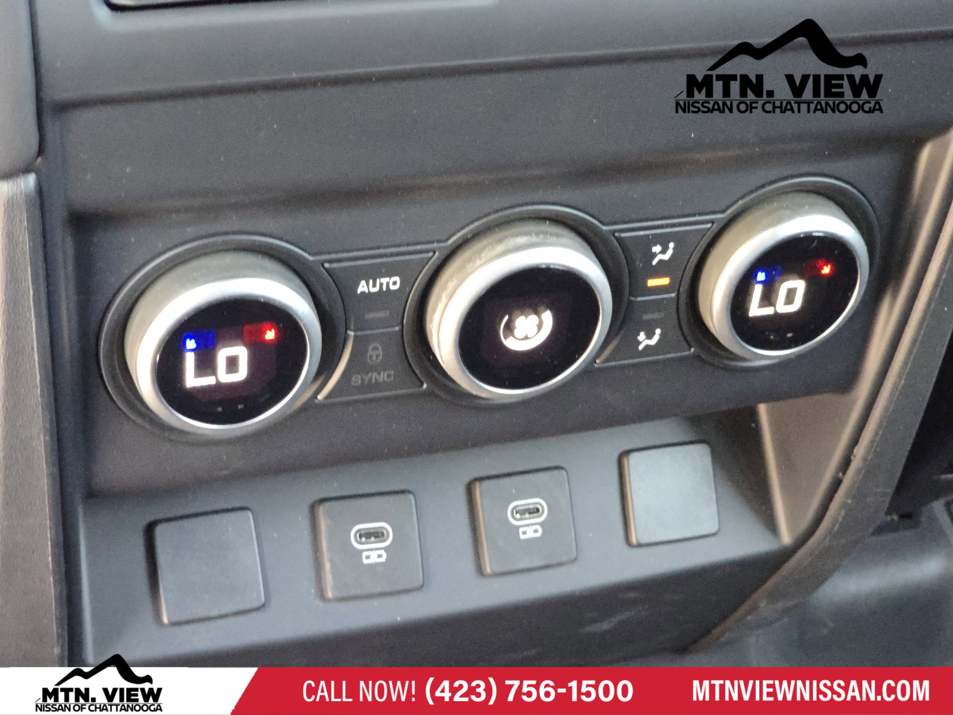 2024 Land Rover Defender X-Dynamic SE