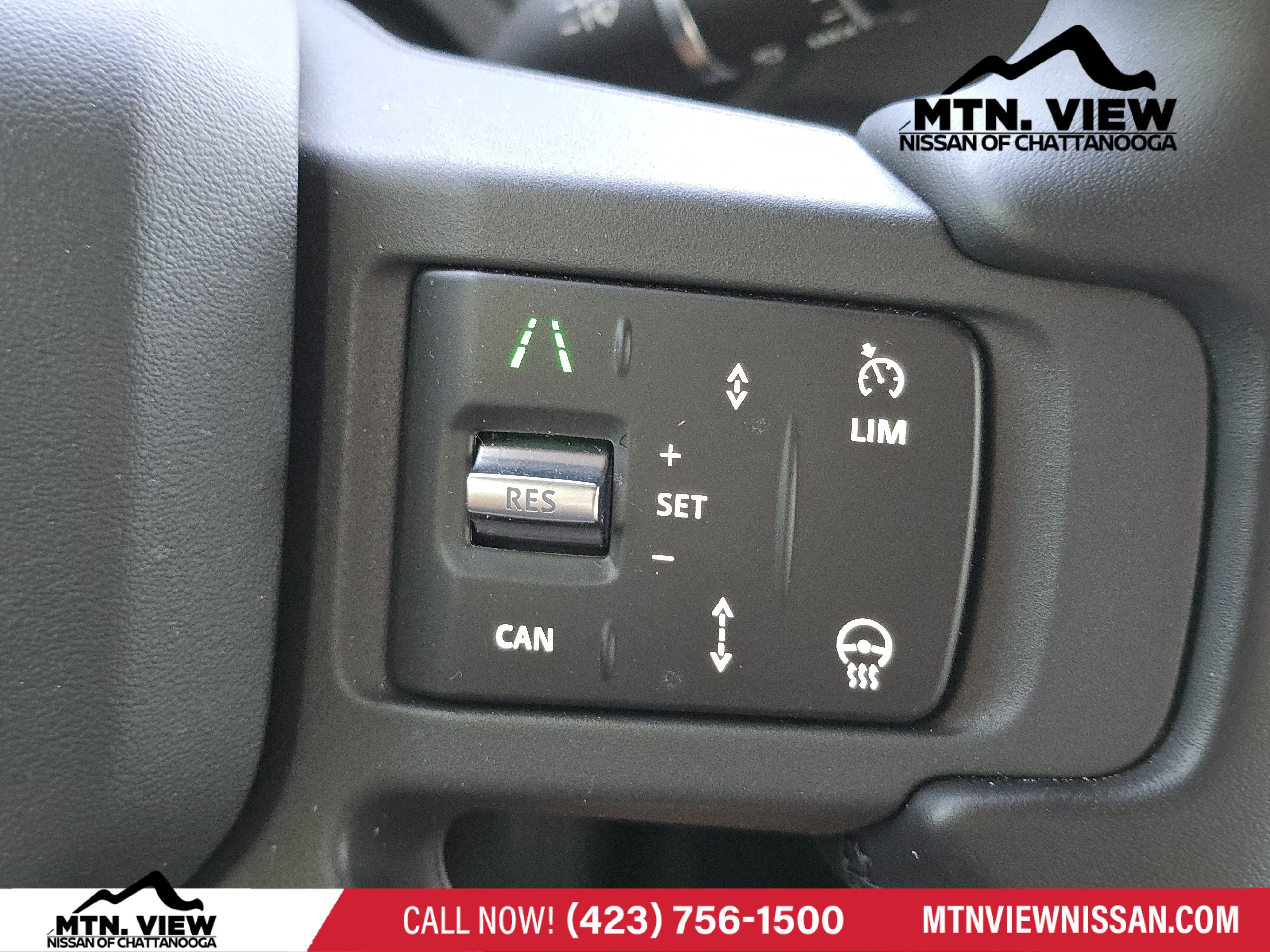 2024 Land Rover Defender X-Dynamic SE