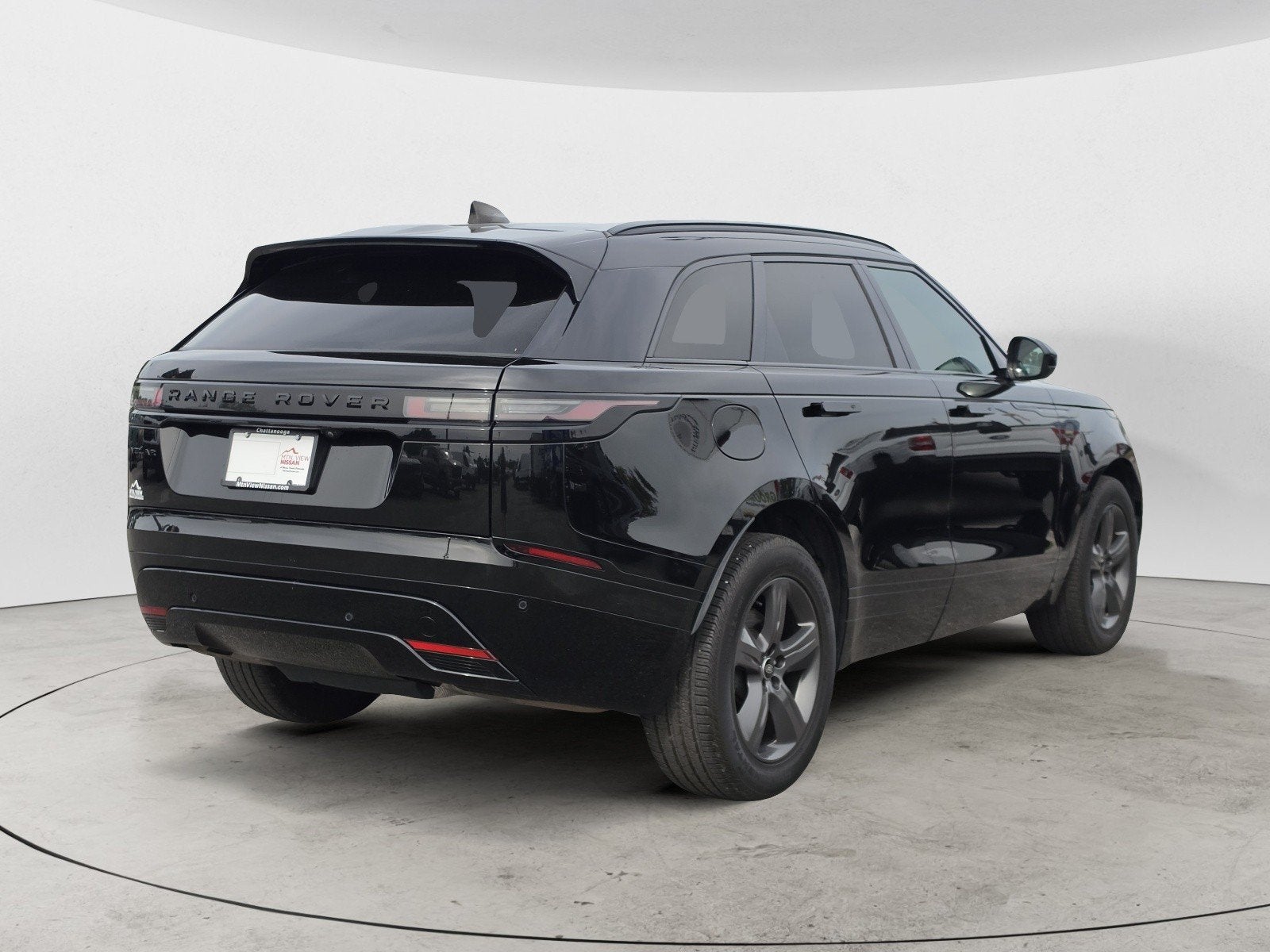 2025 Land Rover Range Rover Velar Dynamic SE