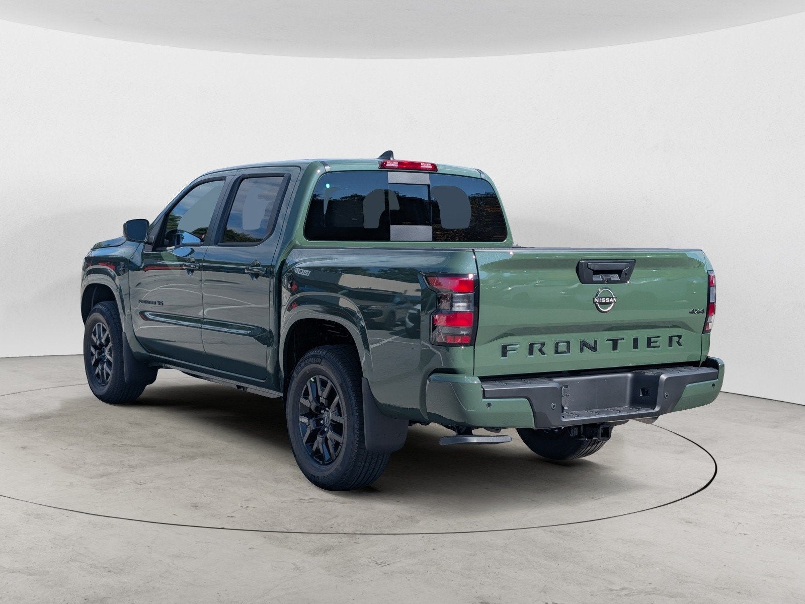 2027 Nissan Frontier SV