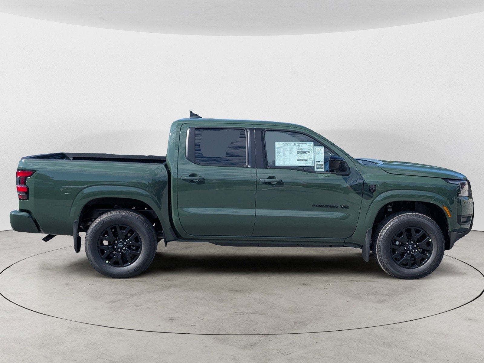 2027 Nissan Frontier SV