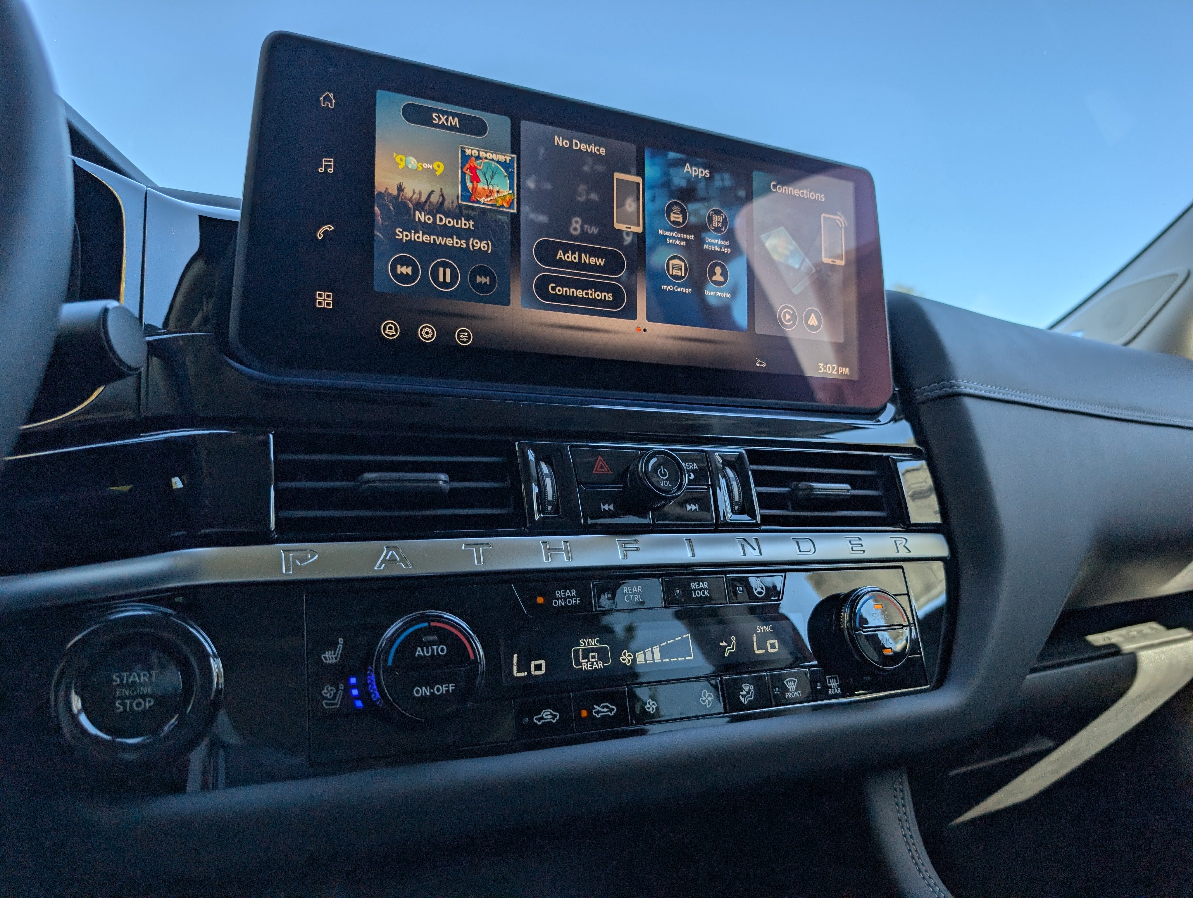 2026 Nissan Pathfinder Platinum